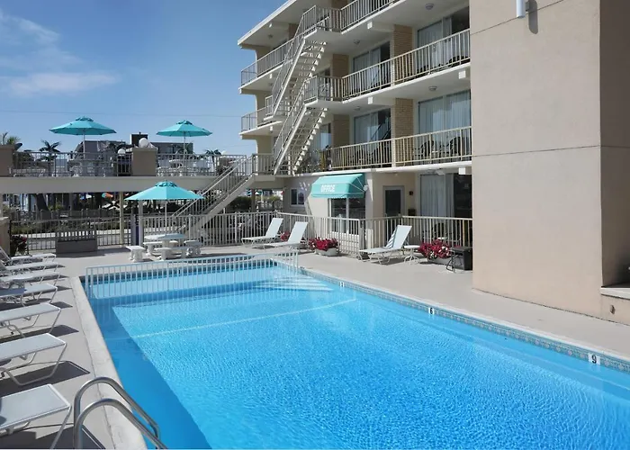Aquarius Oceanfront Inn